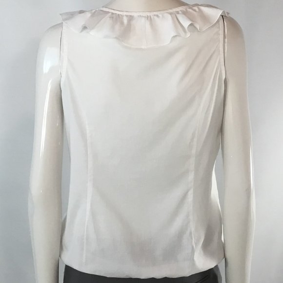 Larry Levine Ruffled Sleeveless Blouse - Picture 3 of 3